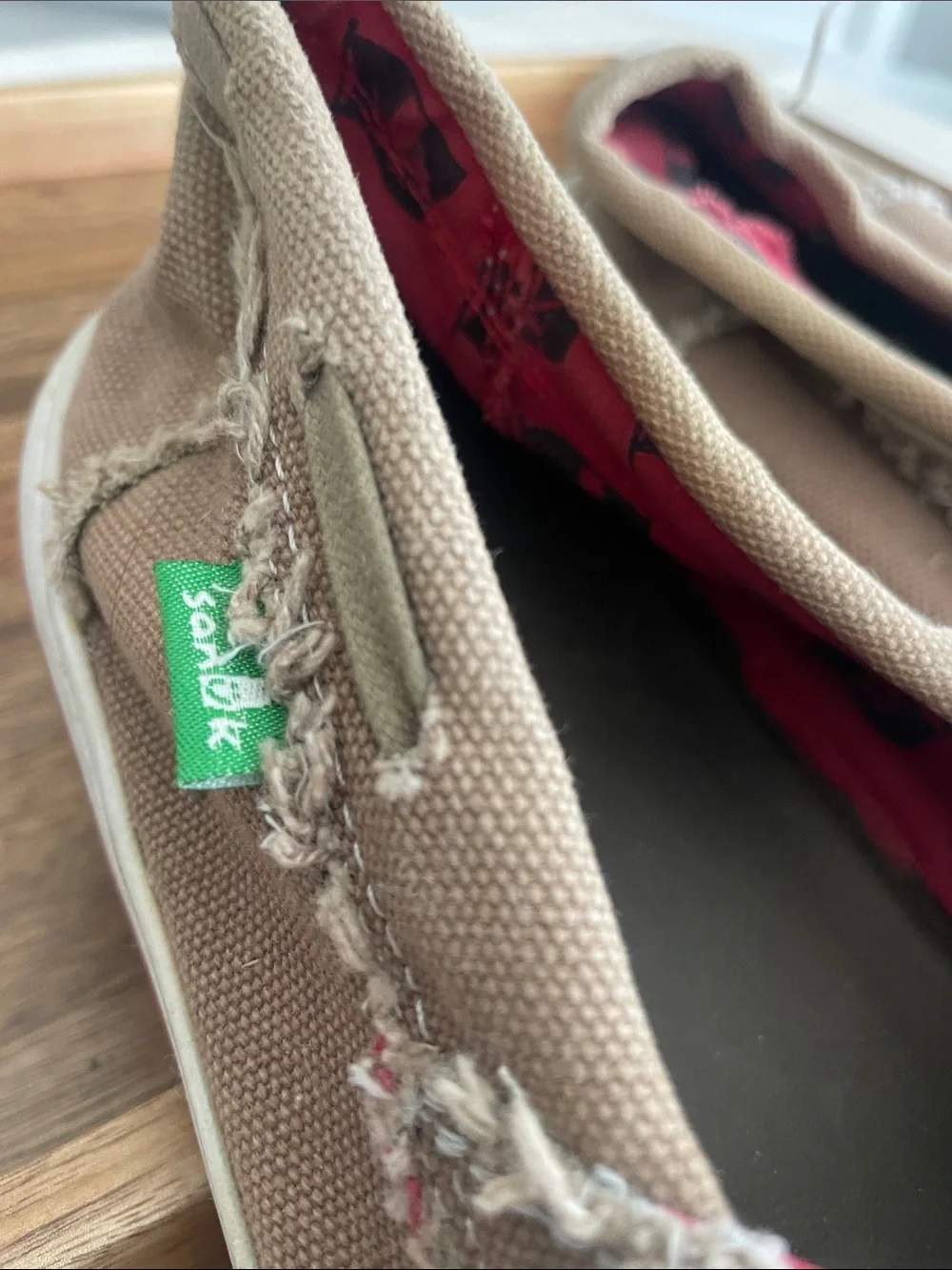 Sanuk’s comfy men’s shoes